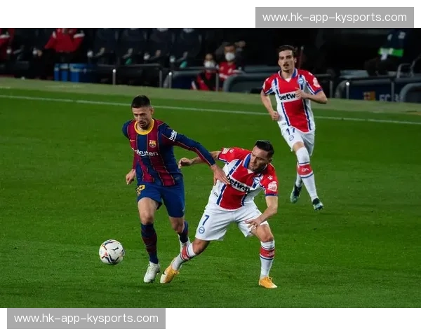 巅峰对决：巴萨与格拉纳达的红蓝史诗与草根奇迹